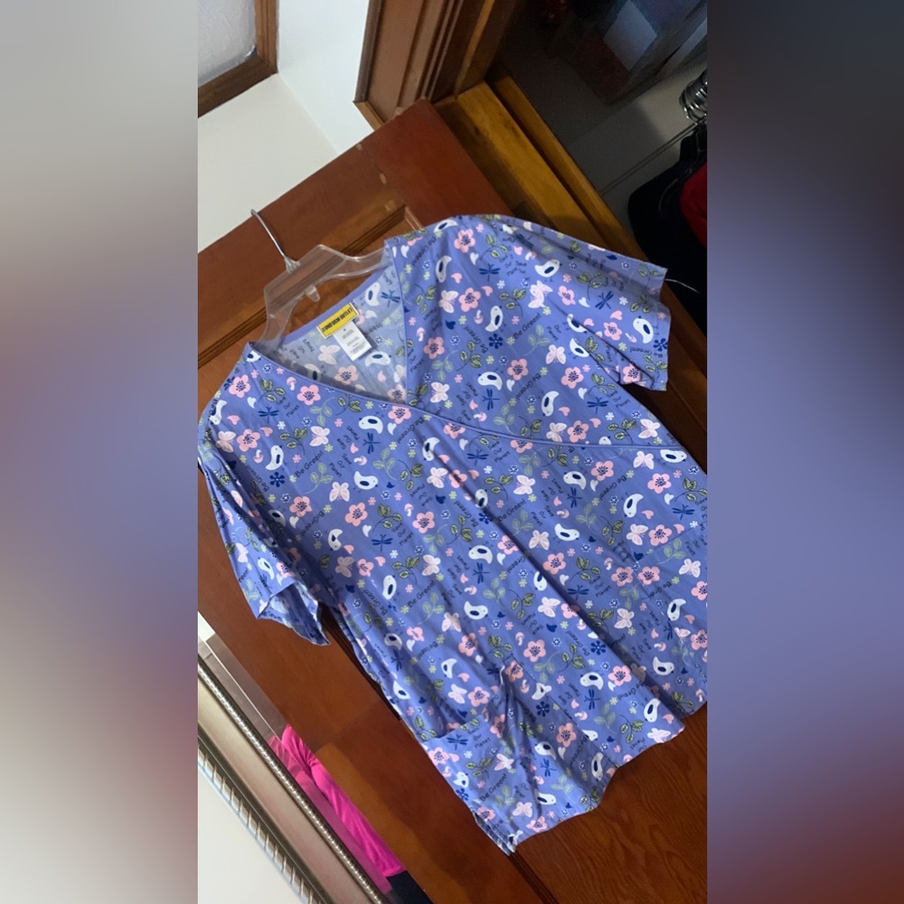 The Uniform Outlet scrub top